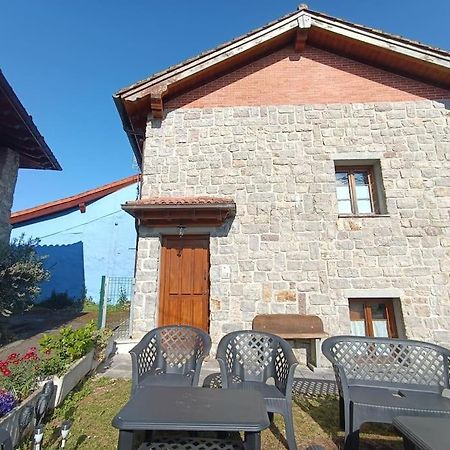 Romantico Acogedor Apartamento En Llanes Exterior photo
